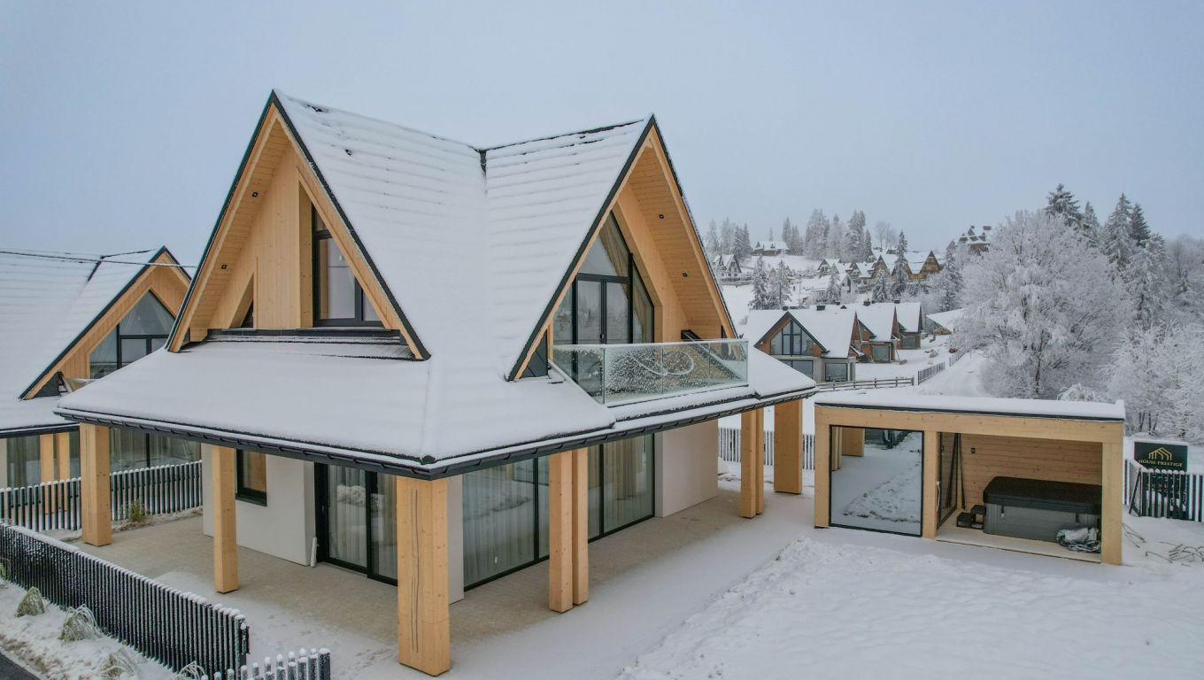 Domek White