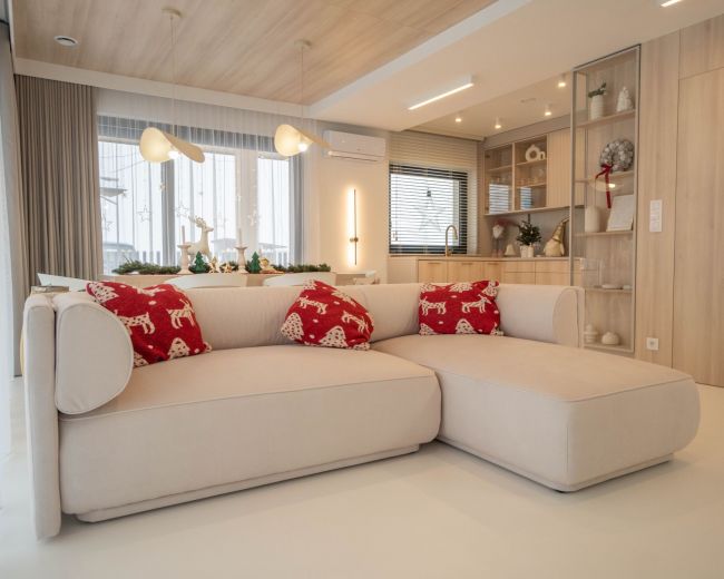 Domek White