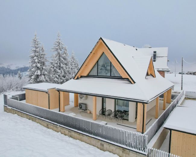 Domek White