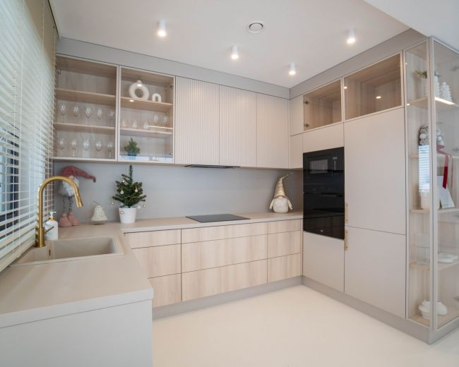 Domek White
