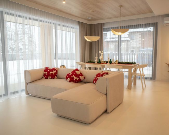 Domek White